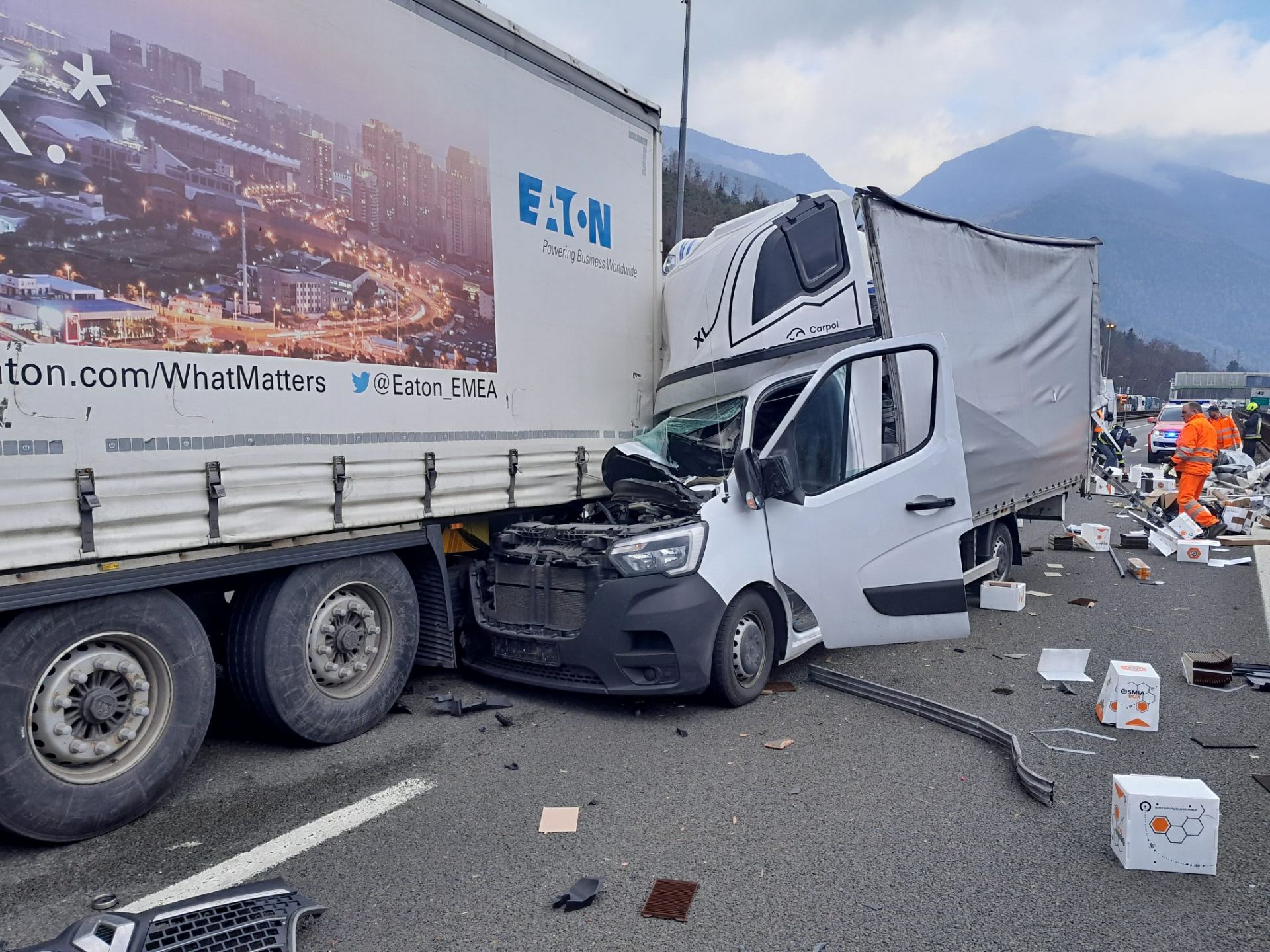 Einsatz 13 am 09.03.2023 – LKW Auffahrunfall A22 Südspur