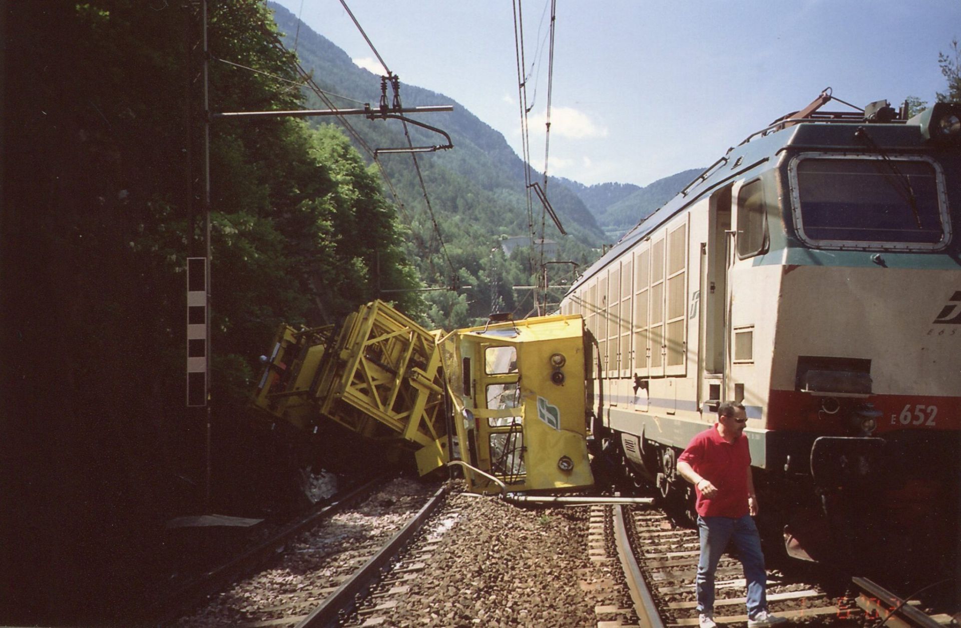 Einsatz 28 am 01.06.2002 Güterzug prallt auf Wartungswagen Höhe Plattnerhof