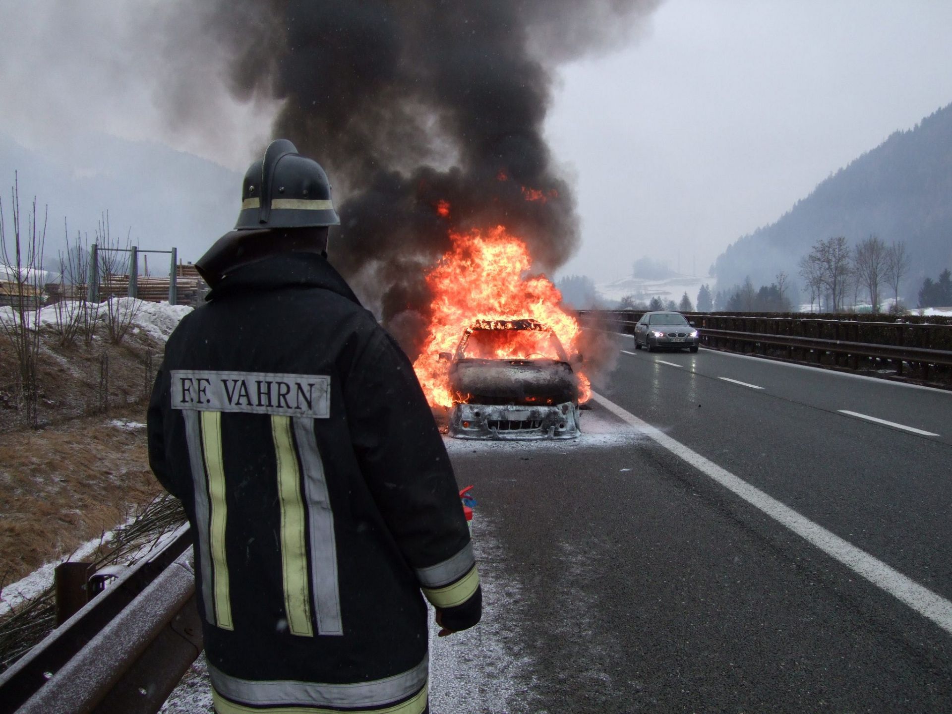 Einsatz 3 am 18.01.2009 PKW in Vollbrand A22 Nordspur