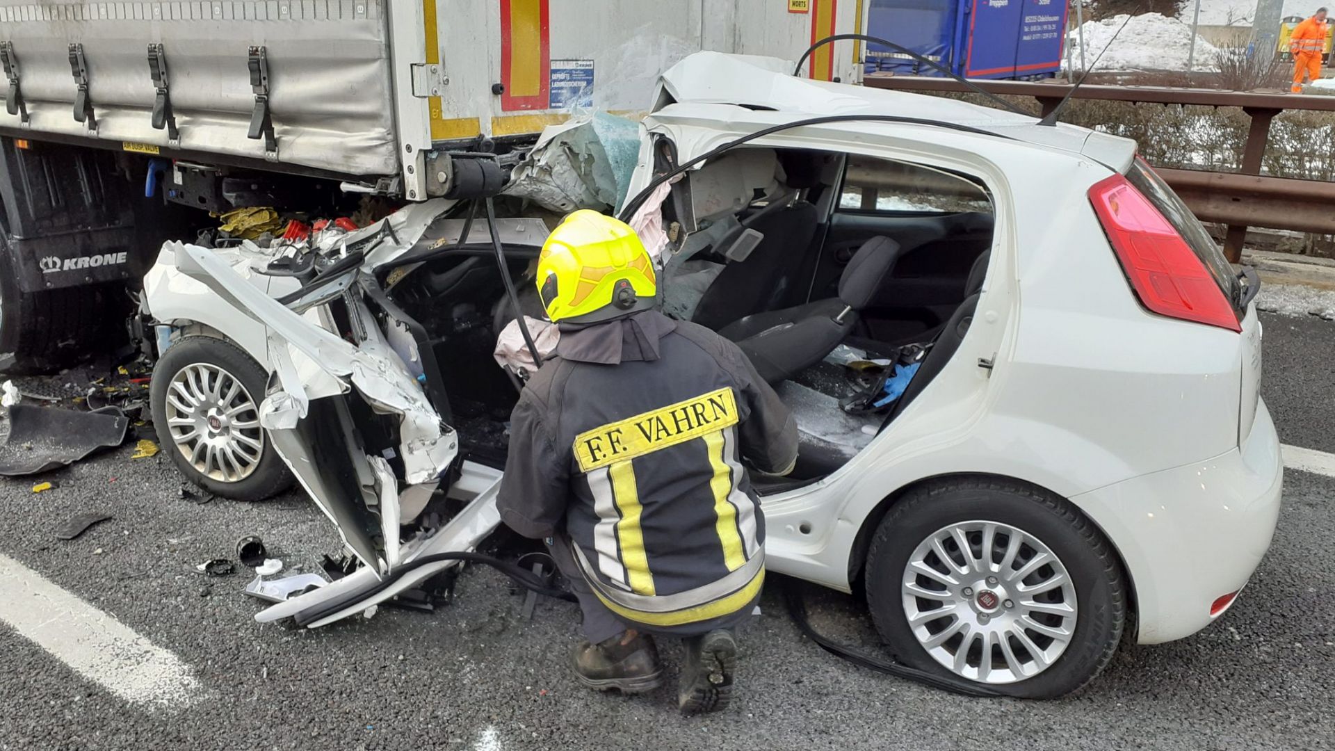 Einsatz 5 vom 28.01.2021 Auffahrunfall mit eingeklemmten Personen A22 Südspur