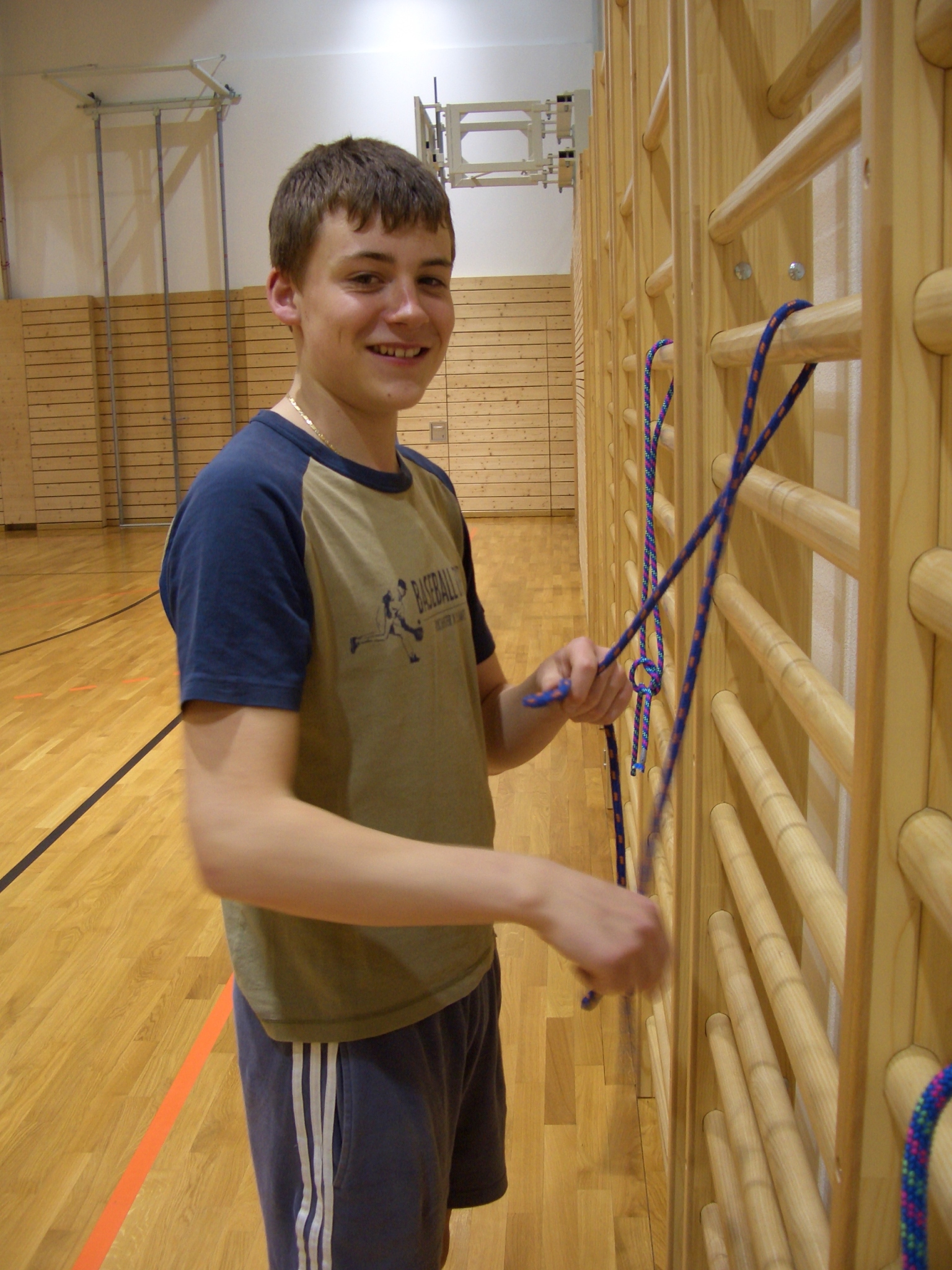 Mitterrutzner Peter beim Turnen 2005