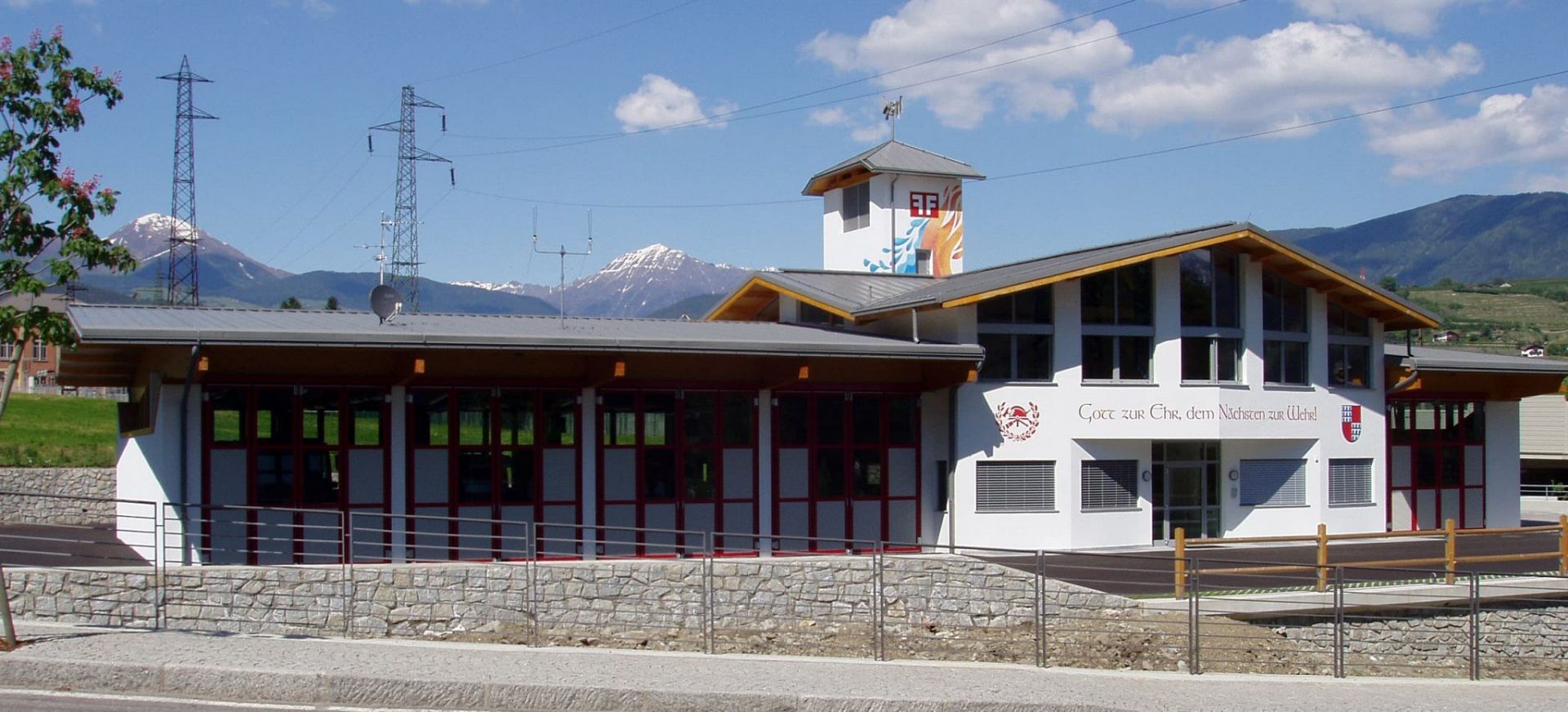 Das fertiggestellte Gerätehaus